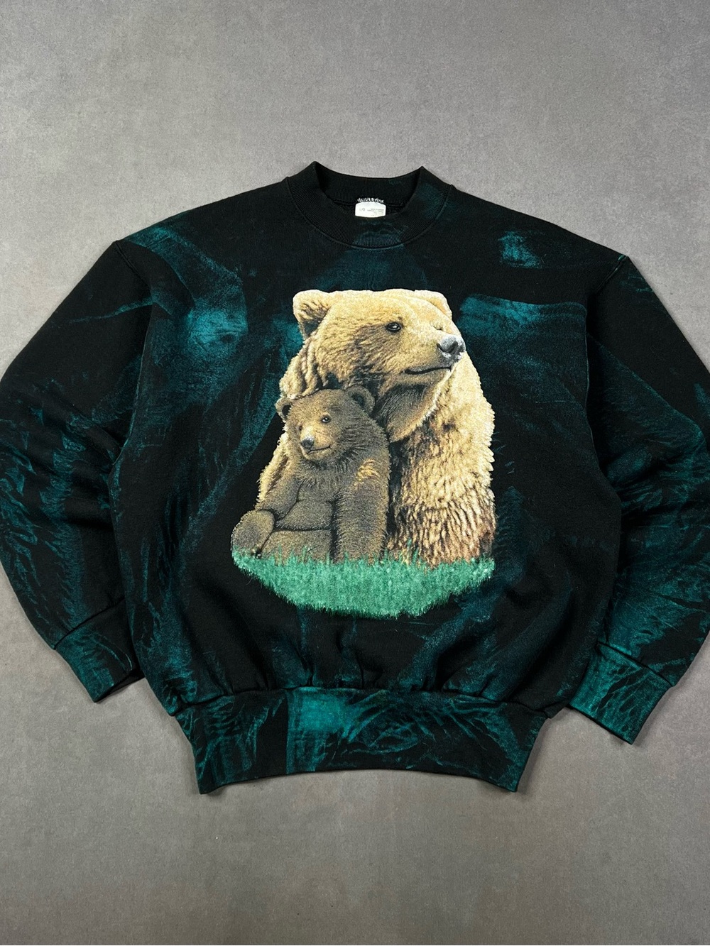Vintage Black Crewneck Sweatshirt with Bear Graphic and Teal Accents
